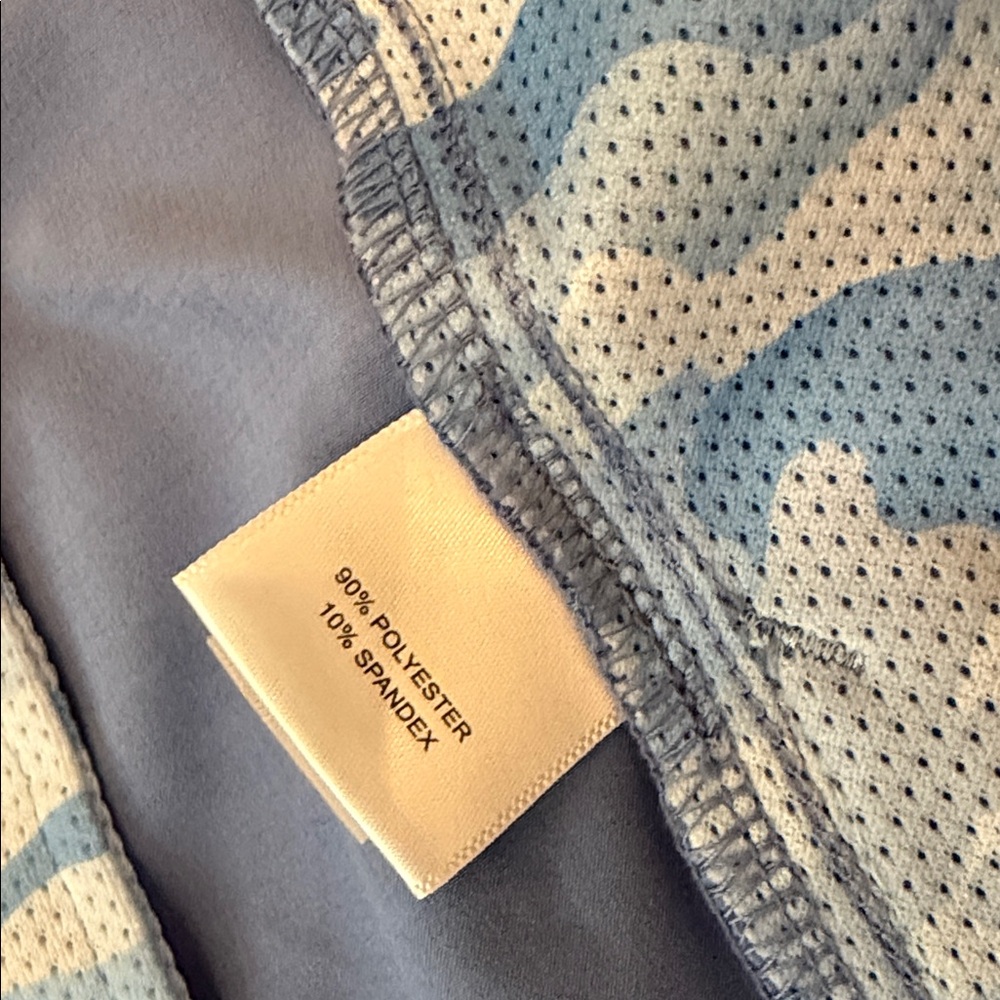 Peter Millar Shorts Mens SZ 42 Camo Blue Flat Front Casual Outdoors/golf shorts - Picture 5 of 7